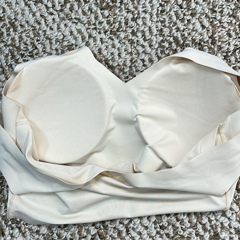 LUCKY BRAND BRALETTES SET OF 2 FLORAL AND OFF WHITE SEEMLESS SIZE SMALL NWOT - Picture 6 of 14